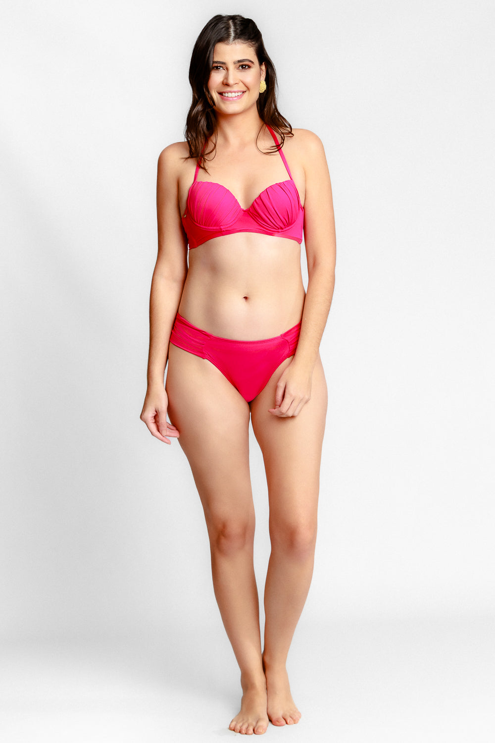 beachwear
biquíni 'cheeky'
biquíni animal print
biquíni asa delta
biquíni cortininha
biquíni de cintura alta
biquíni geometria / tie-dye
biquíni neon
biquíni plus size
biquíni strapless ou sem alças