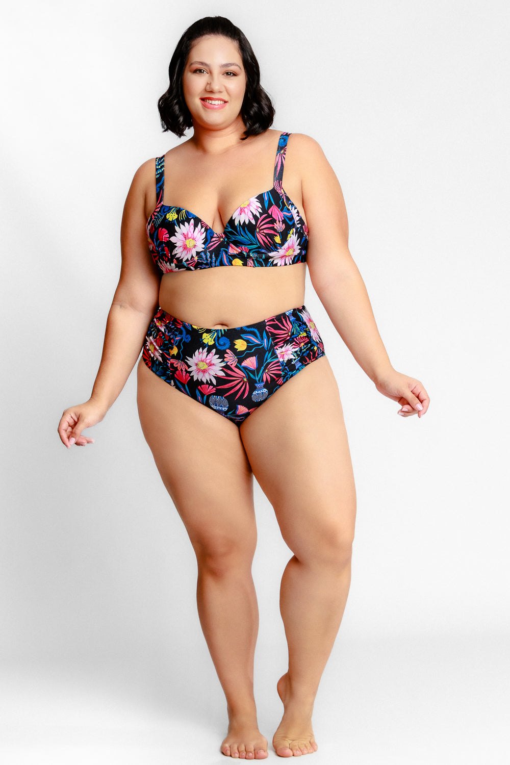 biquíni cortininha
biquíni asa delta
biquíni geometria / tie-dye
biquíni plus size
biquíni strapless ou sem alças
beachwear
biquíni de cintura alta
biquínis femininos
moda praia plus size;
modelo sustentável / ecológico
