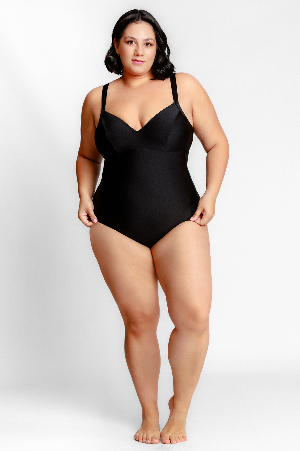 maiô alonga silhueta;
maiô azul elegante;
maiô clássico feminino;
maiô com franzidos
maiô confortável;
maiô decote V;
maiô elegante e moderno;
maiô feminino verão;
maiô modelador plus size;
maiô piscina e praia;
maiô plus size alta qualidade;
maiô plus size;
maiô resort e viagens;
maiô secagem rápida;
maiô sexy plus size;
maiô anatômico;
moda praia plus size;
modelo sustentável / ecológico