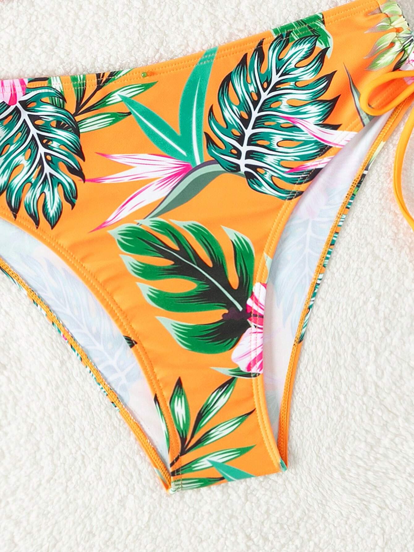 Biquíni Feminino com estampa tropical, alças de ombro ajustáveis Catherine
