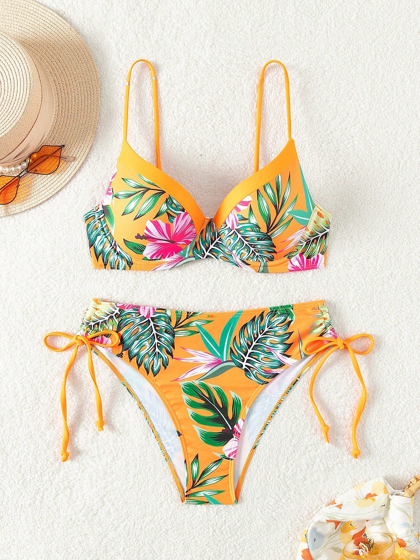 Biquíni Feminino com estampa tropical, alças de ombro ajustáveis Catherine