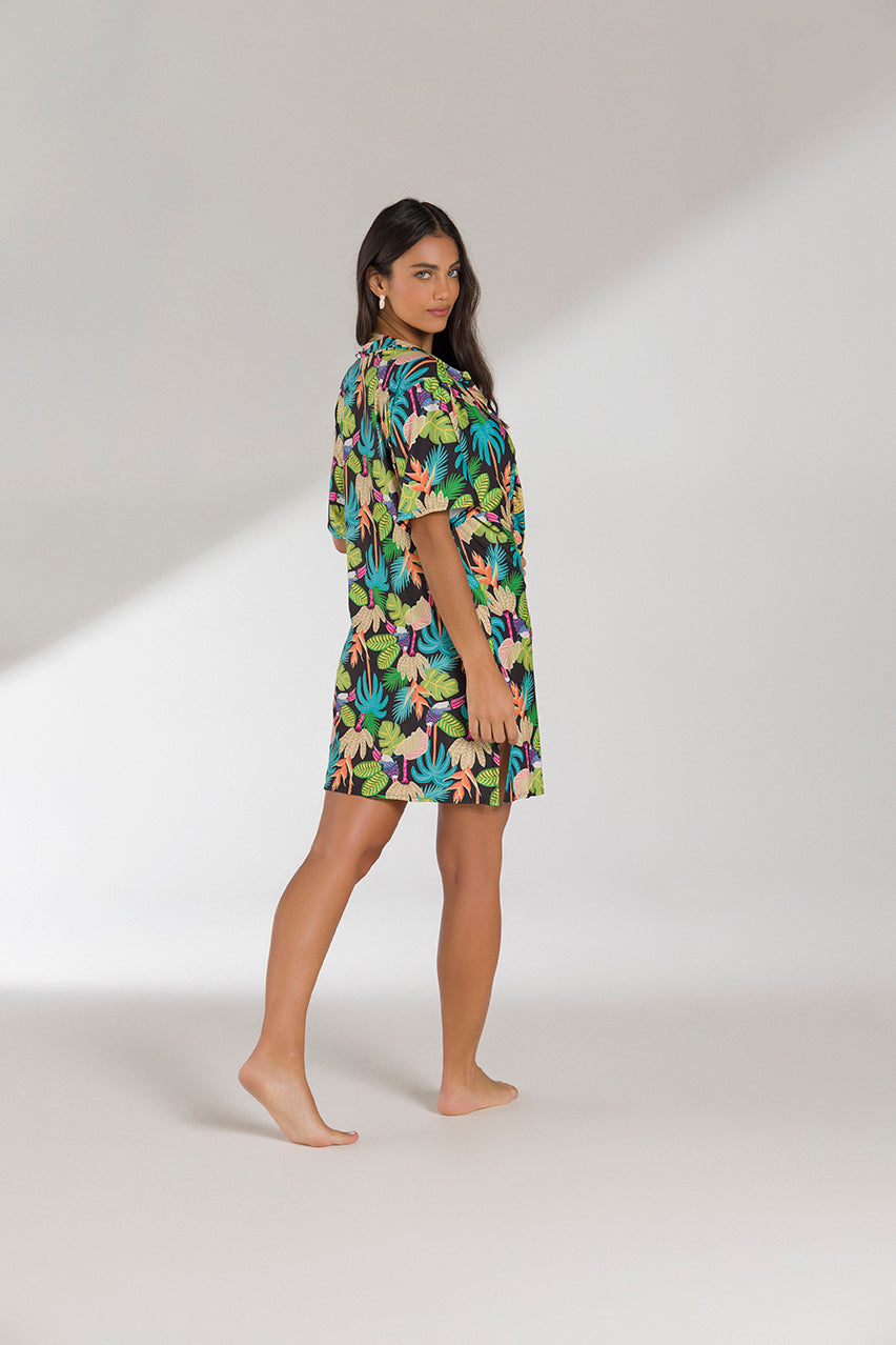 beachwear

modelo sustentável / ecológico

Saida de praia

vestuário de banho

maiô tendência verão 2025;
