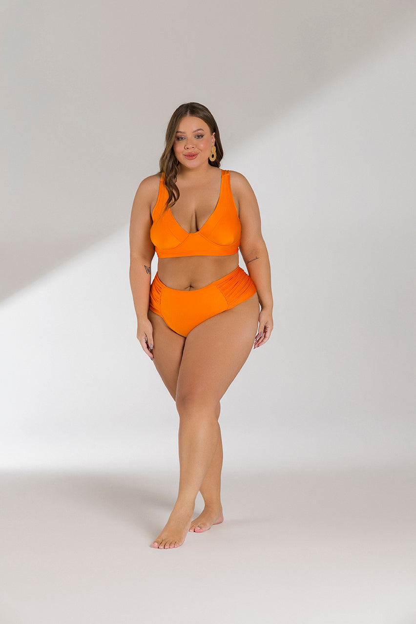 beachwear

biquíni 'cheeky'

biquíni animal print

biquíni asa delta

biquíni cortininha

biquíni de cintura alta

biquíni geometria / tie-dye

biquíni neon

biquíni plus size

biquíni strapless ou sem alças