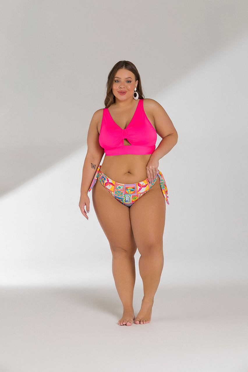 beachwear

biquíni 'cheeky'

biquíni animal print

biquíni asa delta

biquíni cortininha

biquíni de cintura alta

biquíni geometria / tie-dye

biquíni neon

biquíni plus size

biquíni strapless ou sem alças