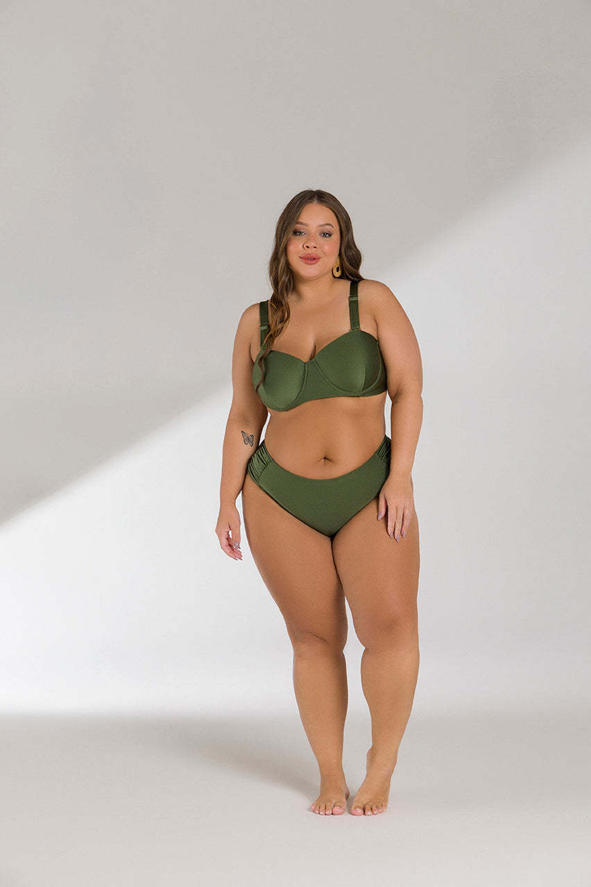 biquíni strapless ou sem alças

biquíni plus size

biquíni neon

biquíni geometria / tie-dye

biquíni de cintura alta

biquíni cortininha

biquíni asa delta

biquíni animal print

biquíni 'cheeky'

beachwear