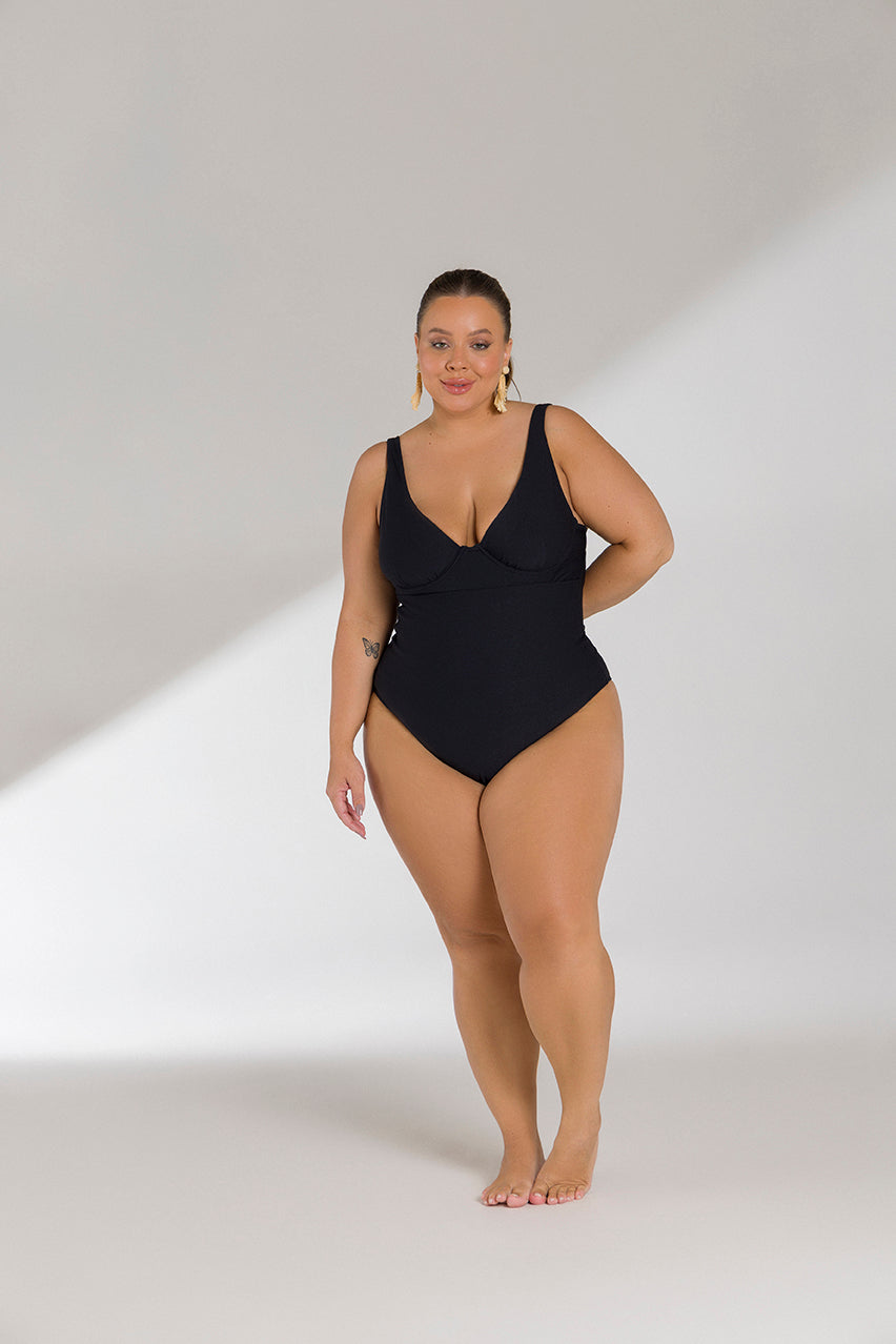 moda praia plus size;

maiô tendência verão 2025;

maiô sofisticado;

maiô sexy plus size;

maiô secagem rápida;

maiô resort e viagens;

maiô plus size;

maiô plus size alta qualidade;

maiô piscina e praia;

maiô modelador plus size;

maiô feminino verão;

maiô elegante e moderno;

maiô decote V;

maiô confortável;

maiô com franzidos

maiô clássico feminino;

maiô azul elegante;

maiô anatômico;

maiô alonga silhueta;