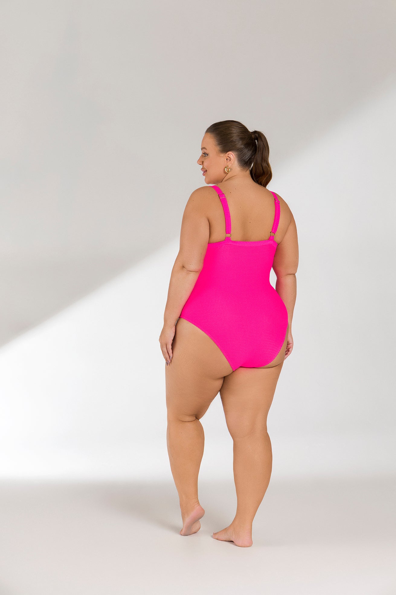 maiô sexy plus size;

maiô secagem rápida;

maiô resort e viagens;

maiô plus size;

maiô plus size alta qualidade;

maiô piscina e praia;

maiô modelador plus size;

maiô feminino verão;

maiô elegante e moderno;

maiô decote V;

maiô confortável;

maiô com franzidos

maiô clássico feminino;

maiô azul elegante;

maiô anatômico;

maiô alonga silhueta;

biquínis femininos